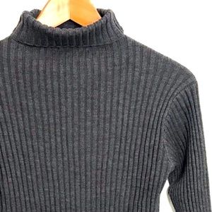 Frank & Oak turtleneck sweater